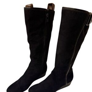 Calvin Klein, beautiful Black Knee-High Women's Boots suede leather soft & comfy